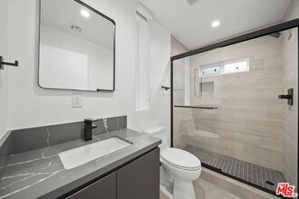 849 Mariposa Ave in Los Angeles, CA - Building Photo - Building Photo