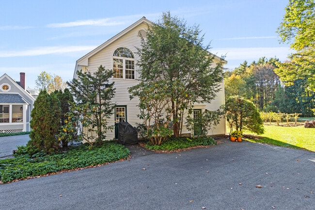 50 Pine St, Unit 50 Pine Street