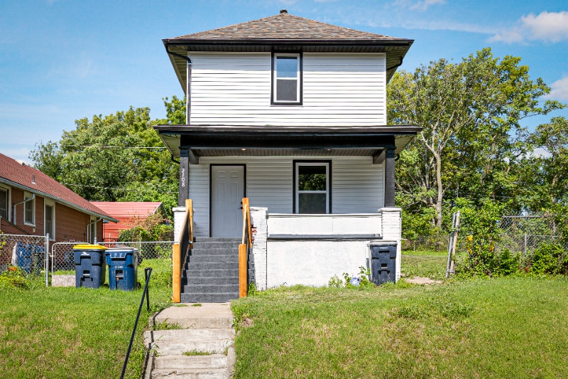 2108 College Ave in Kansas City, MO - Building Photo