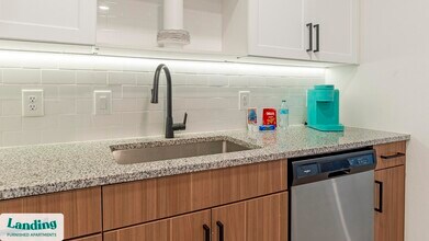 2995 Railside Lp, Unit 3-306 in Sanford, FL - Building Photo - Building Photo