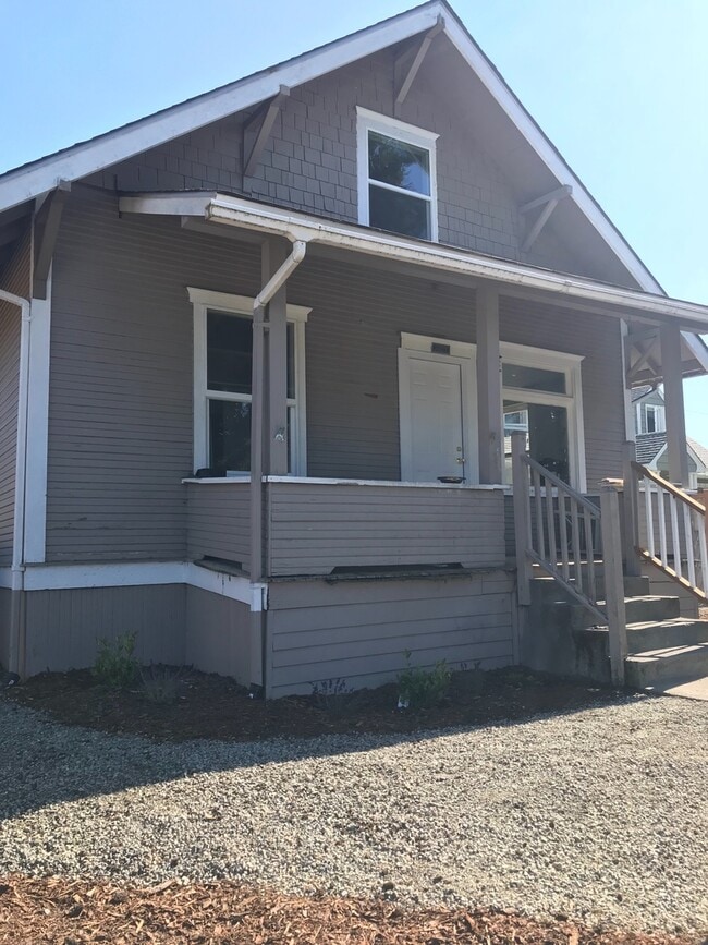 property at 3805 E Howe St