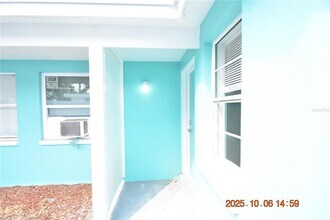 401 Milwaukee Ave in Dunedin, FL - Building Photo - Building Photo