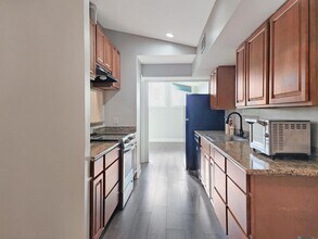 468 College Hill Dr in Baton Rouge, LA - Building Photo - Building Photo