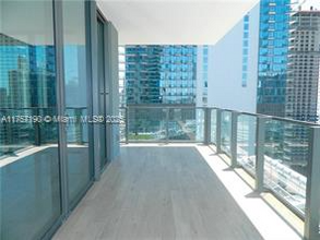 68 SE 6th St, Unit # 2402 in Miami, FL - Building Photo - Building Photo