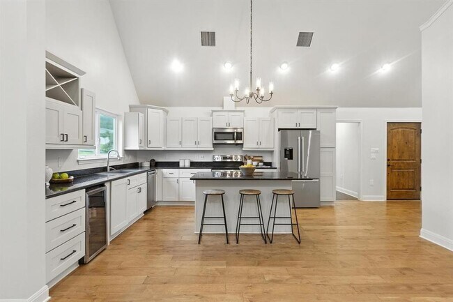 12705 Burson Dr in Manchaca, TX - Building Photo - Building Photo