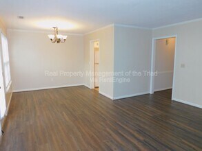 2828 Windy Crossing in Winston-Salem, NC - Building Photo - Building Photo