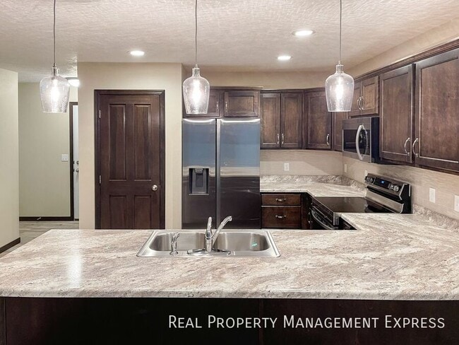 property at 9619 W Broek Dr