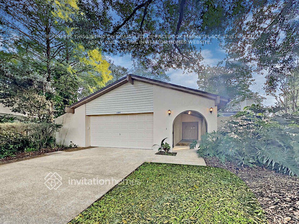 15801 Knollview Dr in Tampa, FL - Building Photo