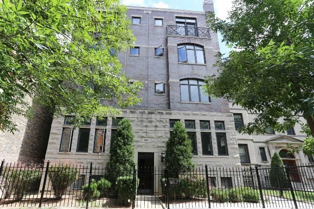 5349 N Kenmore Ave, Unit M00H in Chicago, IL - Building Photo