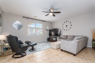 6142 Bradie Ct in League City, TX - Building Photo - Building Photo