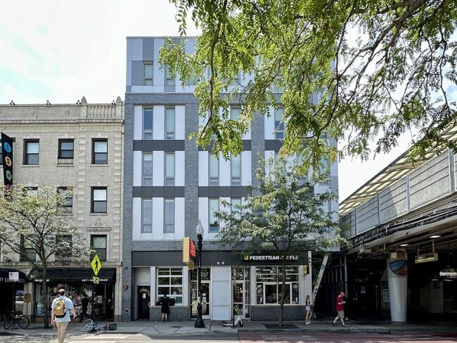 property at 941 W Belmont Ave