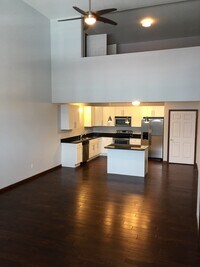 143 S Main St, Unit 3 - 6