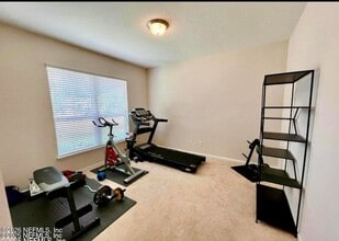 86011 Tropicana Ct in Yulee, FL - Foto de edificio - Building Photo