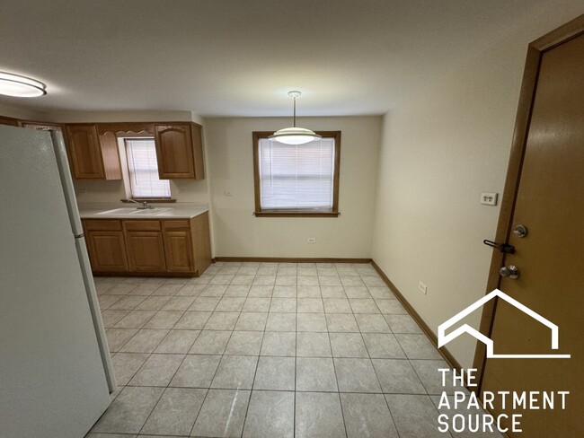 4752 N Menard Ave in Chicago, IL - Building Photo - Building Photo