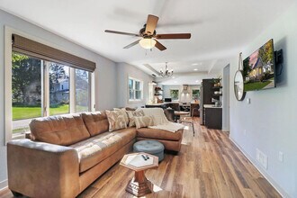 922 Sage St in Lake Geneva, WI - Building Photo - Building Photo