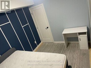 68 Abell St in Toronto, ON - Building Photo - Building Photo