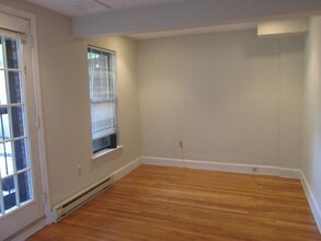 221 W Newton St, Unit 1 in Boston, MA - Building Photo - Building Photo
