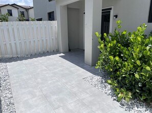 15903 SW 2nd Dr in Pembroke Pines, FL - Building Photo - Building Photo