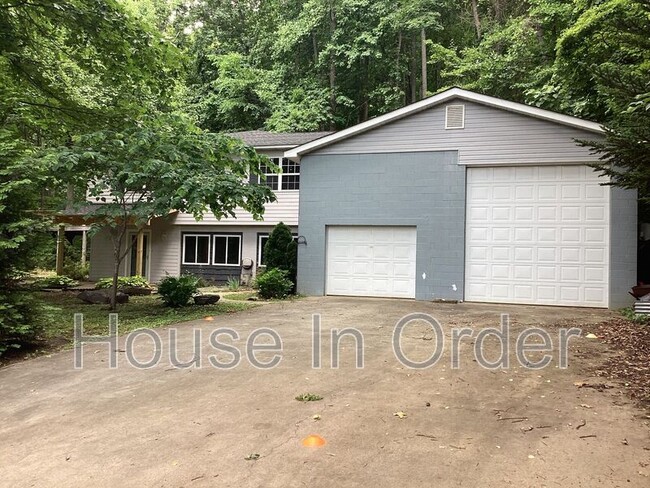 property at 197 Maney Branch Rd