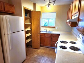 3015 Illinois Ave in Colorado Springs, CO - Building Photo - Building Photo