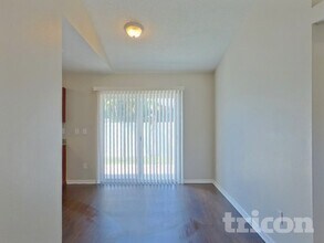 3310 51st St N in St. Petersburg, FL - Building Photo - Building Photo