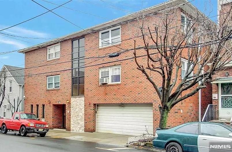 116 71st St in Guttenberg, NJ - Building Photo