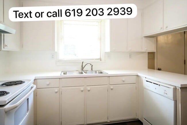 2038 Tyvola Rd in Charlotte, NC - Building Photo - Building Photo