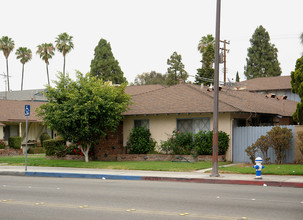 12122 Haster St in Garden Grove, CA - Building Photo - Building Photo