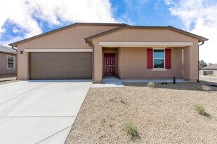 6932 Bowen Blvd in Prescott Valley, AZ - Building Photo