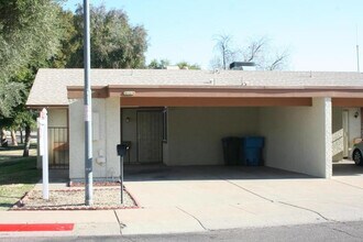 2616 W Joan De Arc Ave in Phoenix, AZ - Building Photo - Building Photo