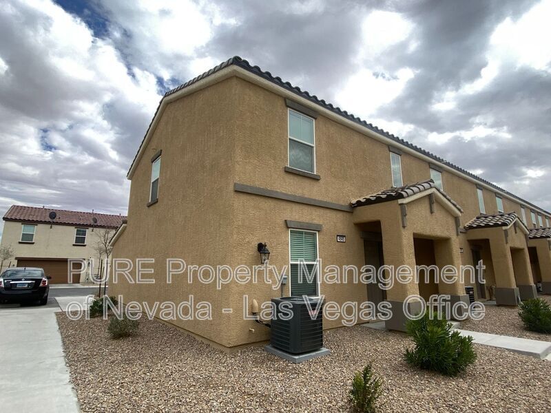 4645 Pencester St in Las Vegas, NV - Building Photo