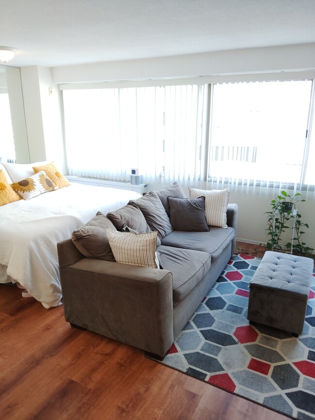 property at 5500 Friendship Blvd