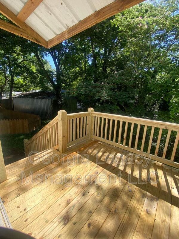 298 Letourneau Dr in Toccoa, GA - Building Photo - Building Photo