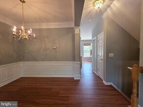 22486 Maison Carree Square in Ashburn, VA - Building Photo - Building Photo