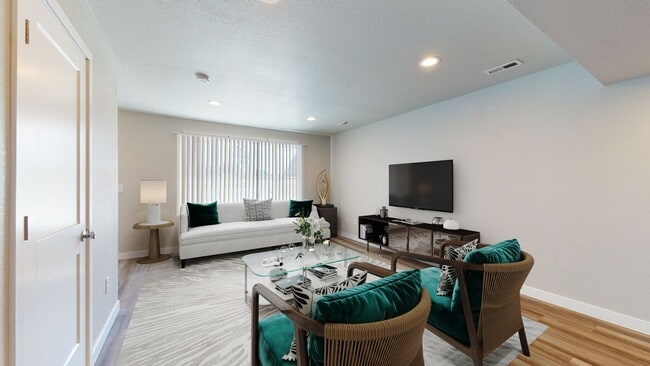 8403-8459 W Hampden Ave in Lakewood, CO - Building Photo - Building Photo