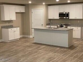 10073 Willow Leaf Dr in Gulfport, MS - Building Photo - Building Photo