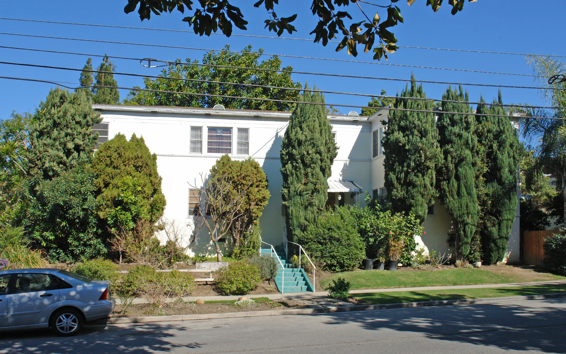 2360 Kerwood Ave in Los Angeles, CA - Building Photo