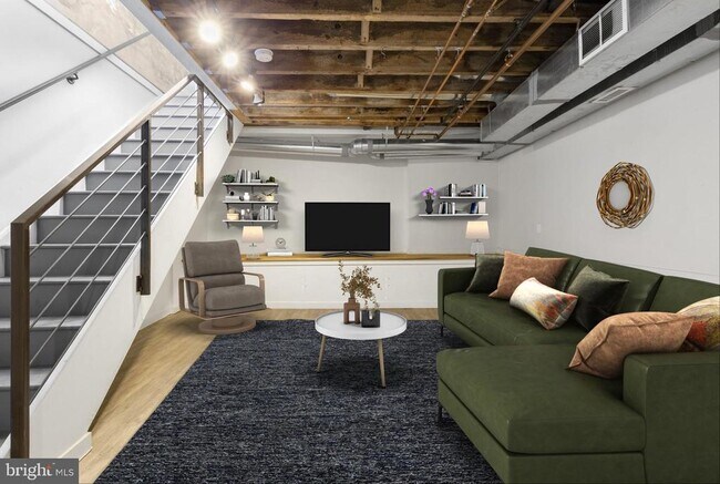 property at 1737 N Howard St