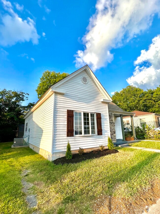 503 E Market St in Lebanon, TN - Building Photo - Building Photo