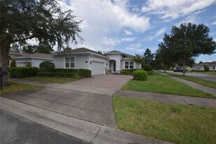 132 Amanthus Ct in DeLand, FL - Building Photo