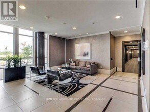 131 Upper Duke Crescent in Markham, ON - Building Photo - Building Photo