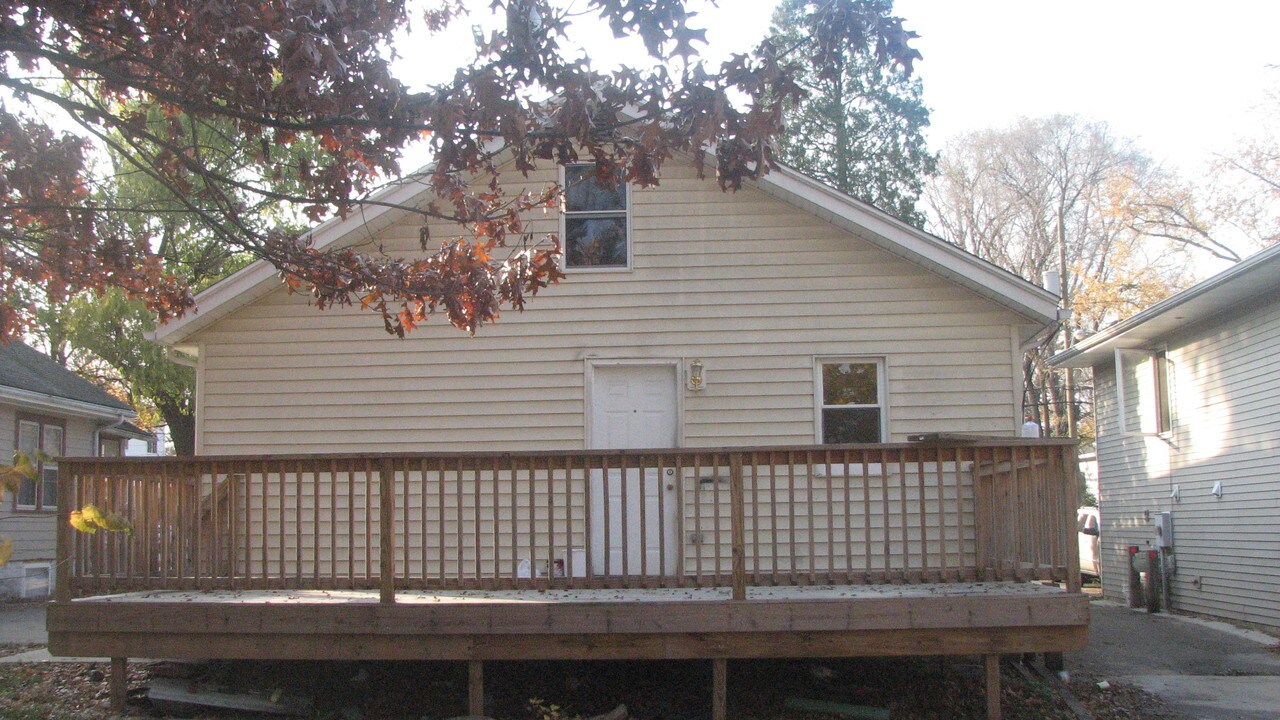 1115 Lafayette Ave in Kalamazoo, MI - Foto de edificio