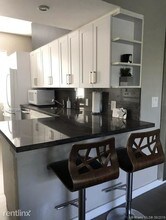 728 Lenox Ave-Unit -Unit A8 in Miami Beach, FL - Building Photo - Building Photo