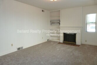 7751 24th Ave NW in Seattle, WA - Building Photo - Building Photo