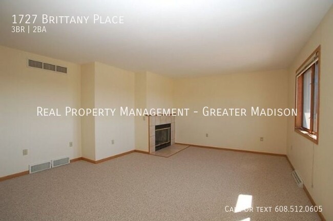 1727 Brittany Pl in Madison, WI - Building Photo - Building Photo