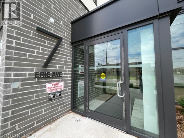 7 Erie Ave in Brantford, ON - Building Photo - Building Photo