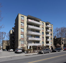 130 Cosburn Ave in Toronto, ON - Building Photo
