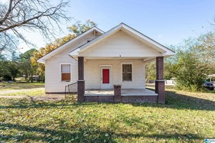 164 Virginia Ave N in Anniston, AL - Building Photo
