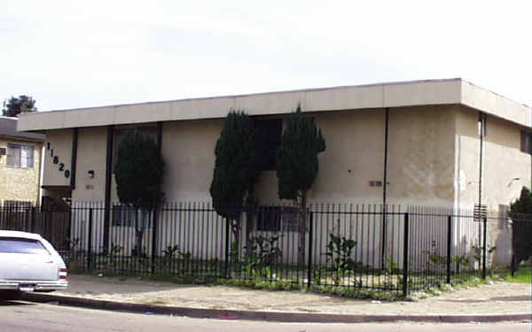 11820 Hart St in North Hollywood, CA - Building Photo - Building Photo