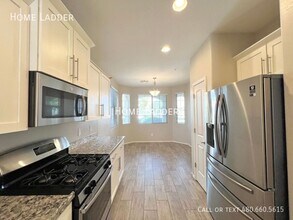 3687 E Rakestraw Ln in Gilbert, AZ - Building Photo - Building Photo